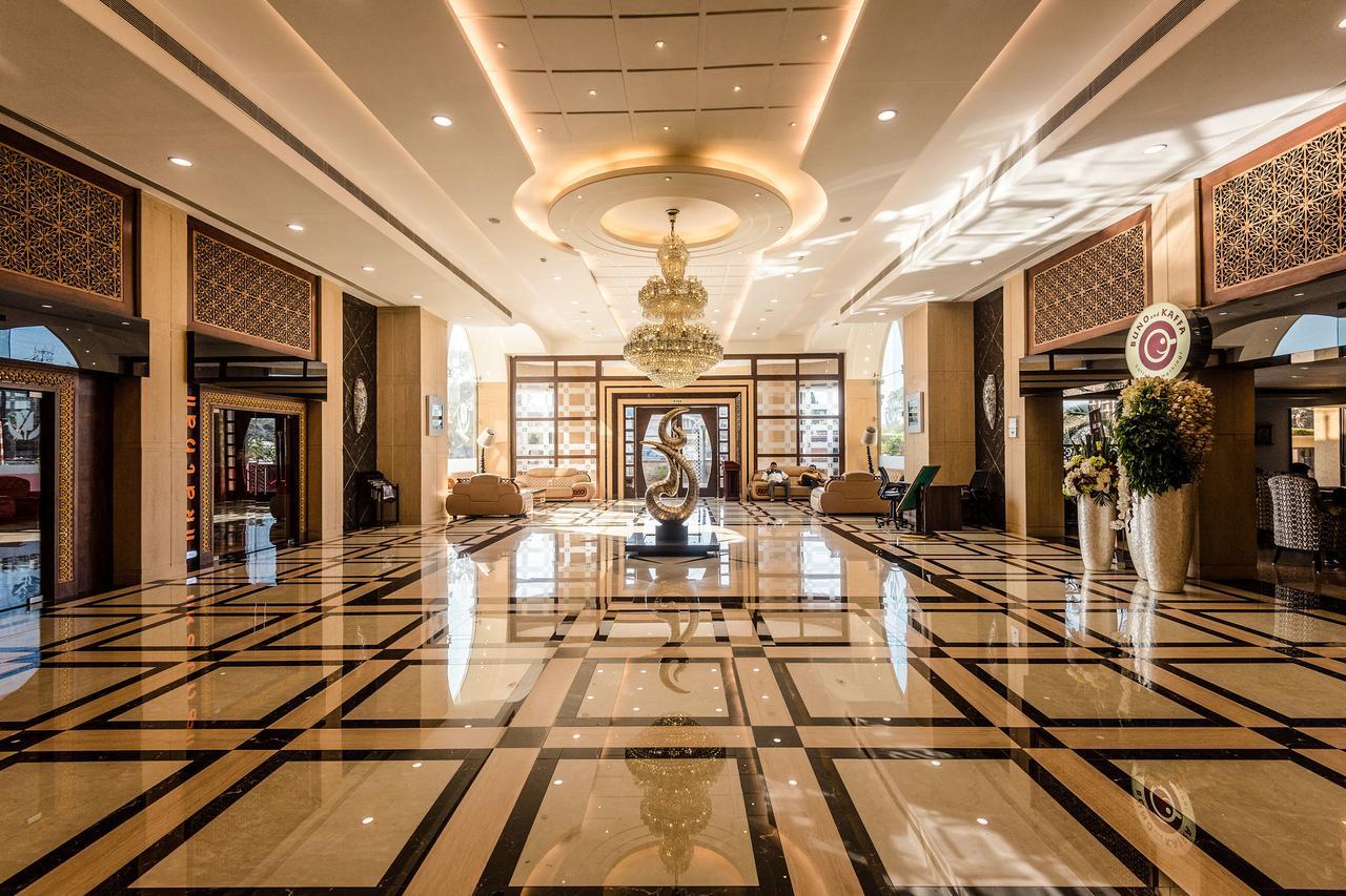 Golden Chariot Vasai Hotel Esterno foto