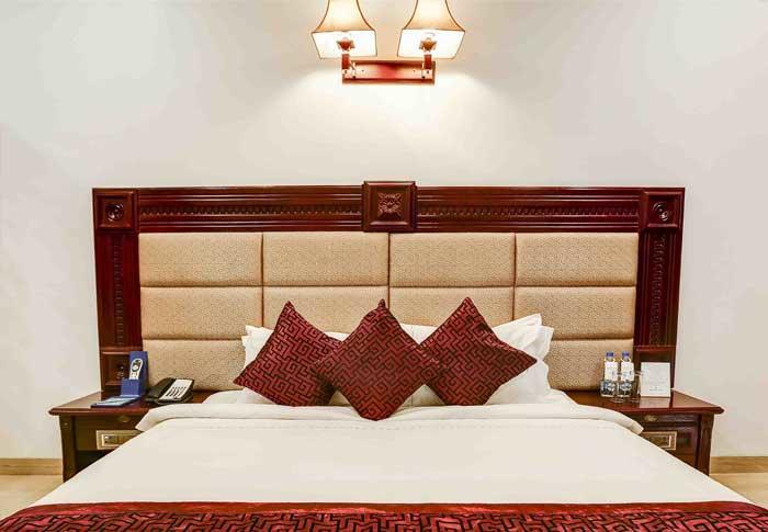 Golden Chariot Vasai Hotel Esterno foto