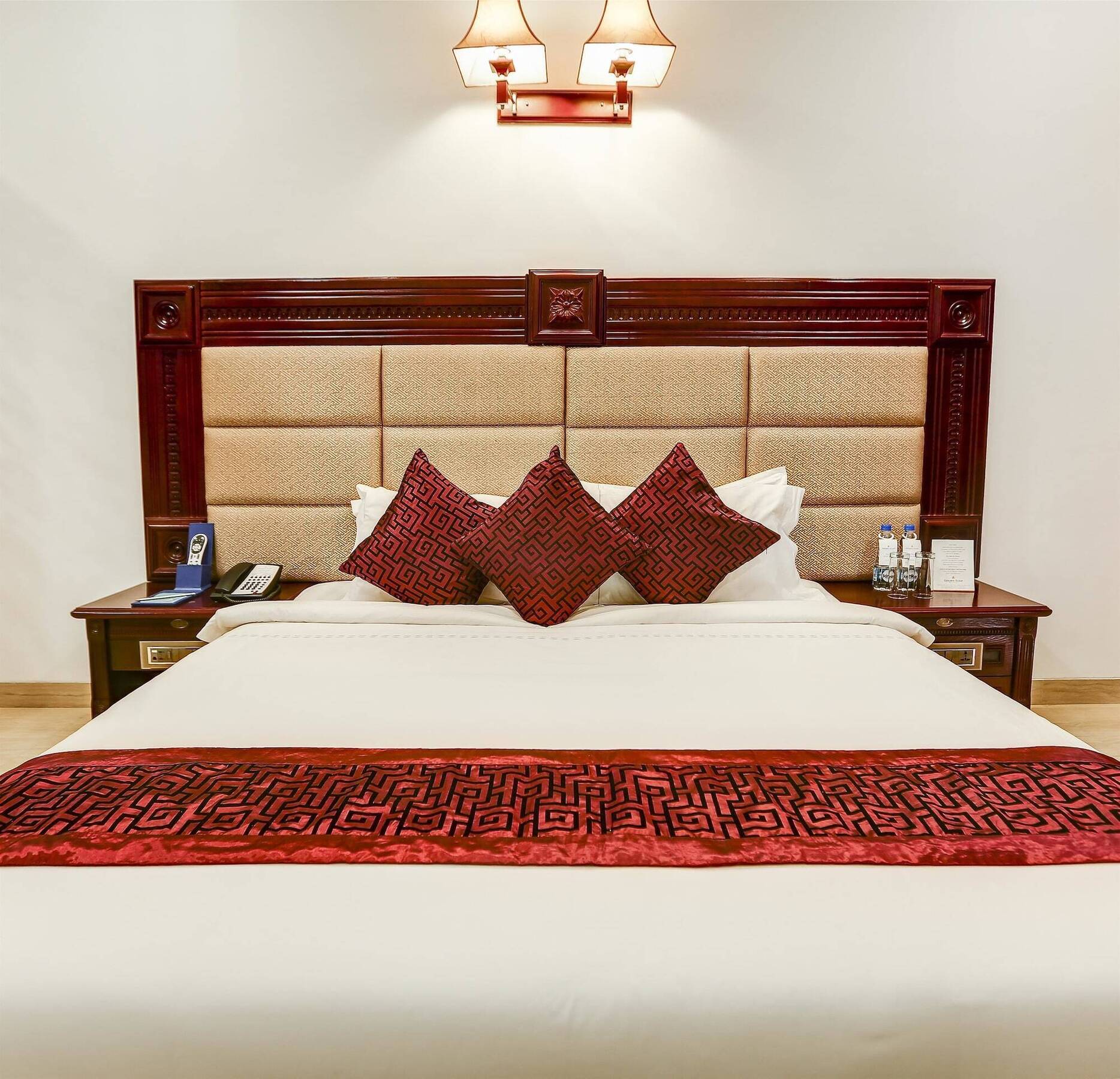 Golden Chariot Vasai Hotel Esterno foto